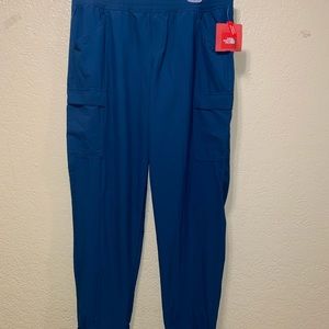 Woman’s The north face pants